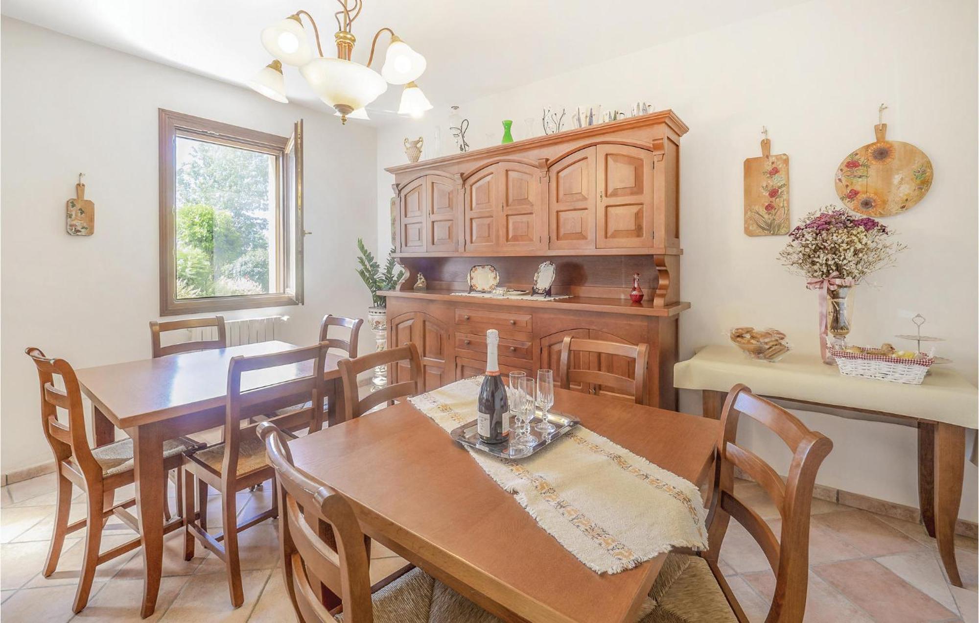 Awesome Home In Ariano Nel Polesine With Kitchen San Basilio Ngoại thất bức ảnh